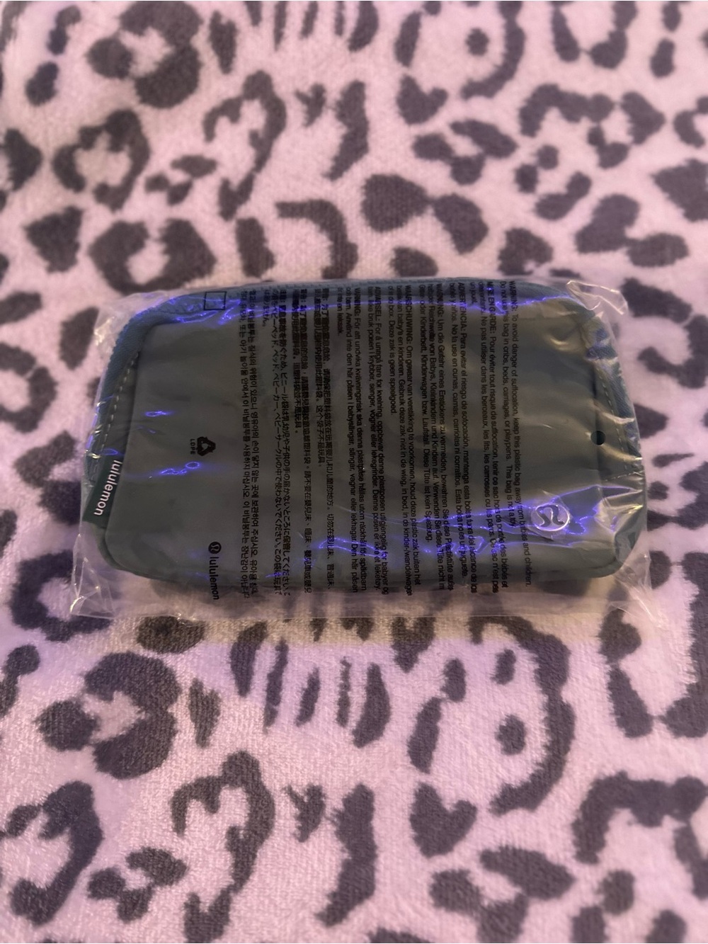 Lululemon Green belt bag brand new